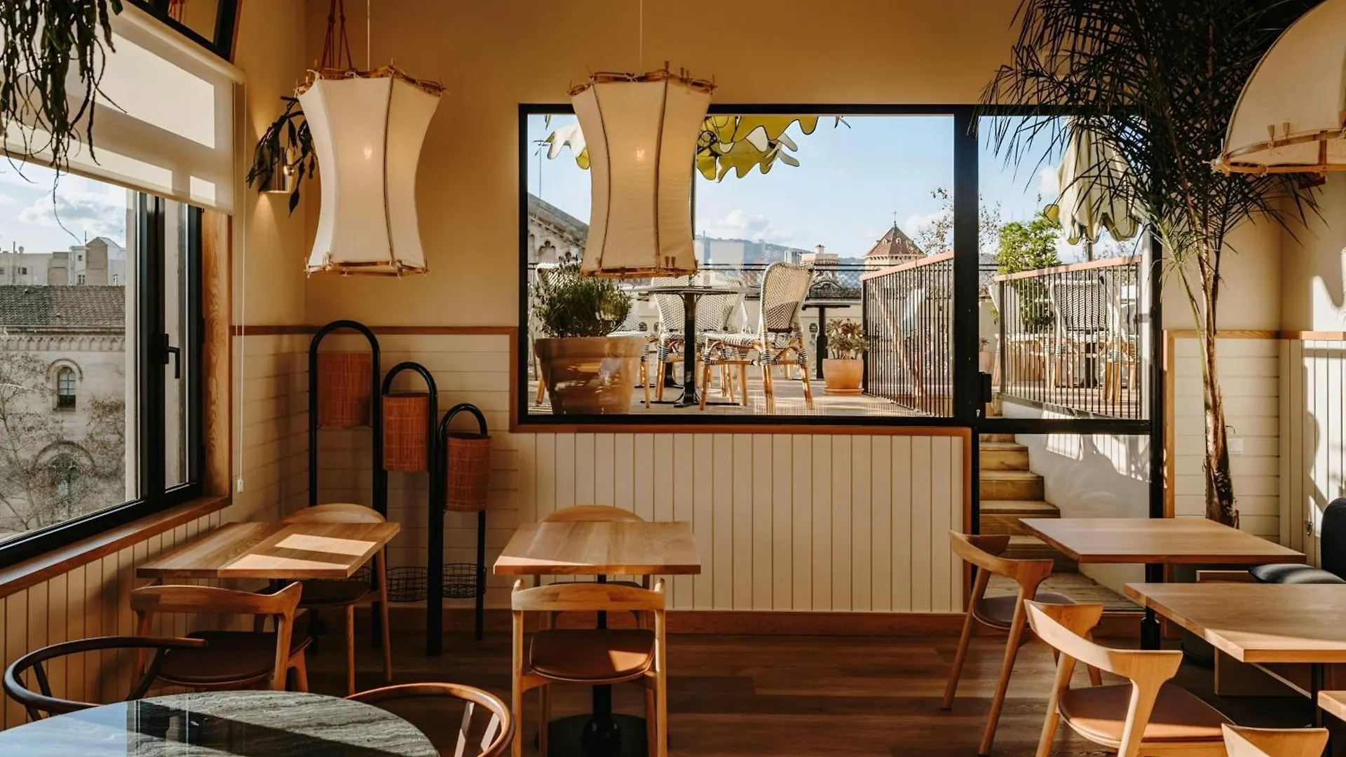 Casa Luz Hotel Placa Universitat, Sonder By Marriott Bonvoy Barcelona 4*,  Espanha