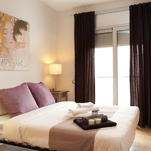 Mar Bella Beach Apartments Španělsko