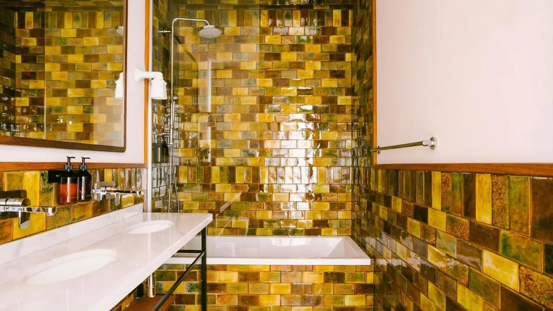 ****  Casa Luz Hotel Placa Universitat, Sonder By Marriott Bonvoy Barcelona Espanha